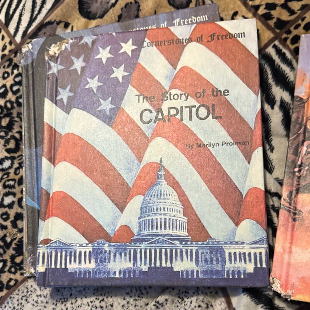 Vintage Cornerstones of Freedom Book Collection - Picture 15 of 16